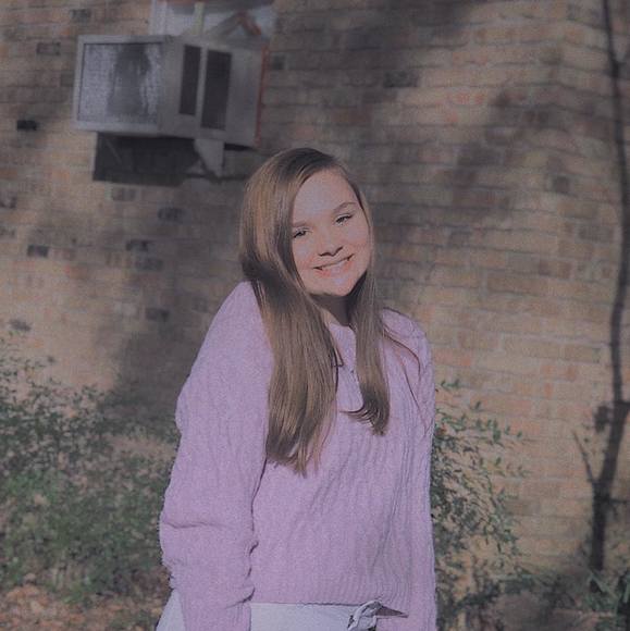 Meet your Posher, Libby - Picture 1 of 1